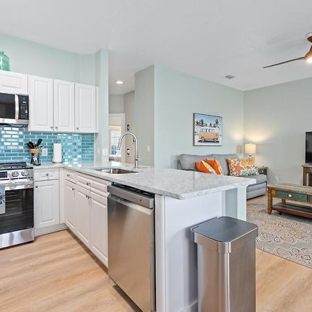 On Flagler Avenue! Dog Friendly With Balcony And Parking Walk To The Beach! 新士麦那海滩 外观 照片